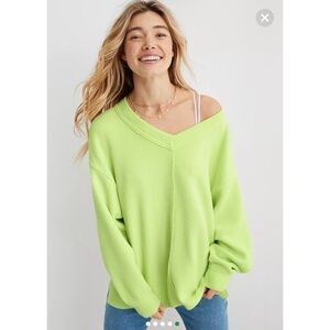 Aerie Wonder Textured V-Neck Sweatshirt Green Glow  Medium